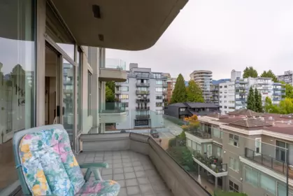 Office / Den Photo of 502 570 18th Street, West Vancouver, BC