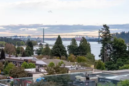 Outdoor Kitchen Photo of 502 570 18th Street, West Vancouver, BC