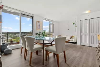 Breakfast Nook Photo of 1003 1650 W 7th Avenue, Vancouver, BC