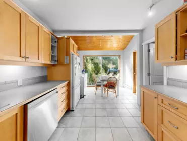 Dining Area Photo of 4058 W 17th Avenue, Vancouver, BC