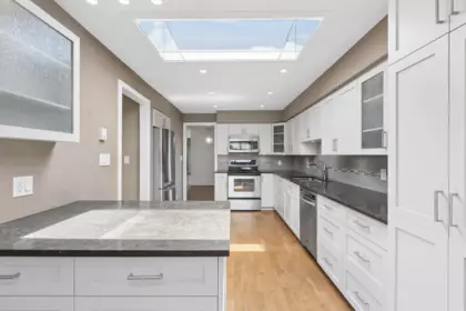 Breakfast Nook Photo of 8 2206 Folkestone Way, West Vancouver, BC