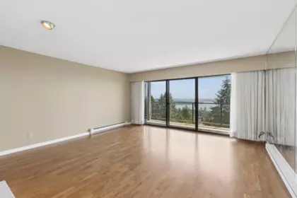 8 2206 Folkestone Way, West Vancouver, BC, West Vancouver — Apartment/Condo for sale