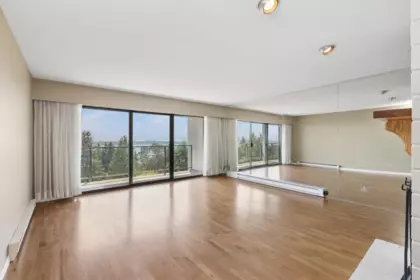 8 2206 Folkestone Way, West Vancouver, BC, West Vancouver — Apartment/Condo for sale