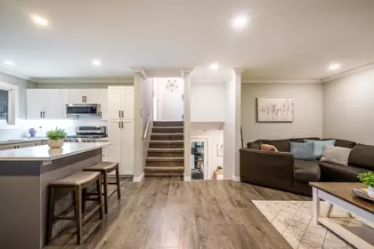 Living Room Photo of 26554 33 Avenue, Langley, BC