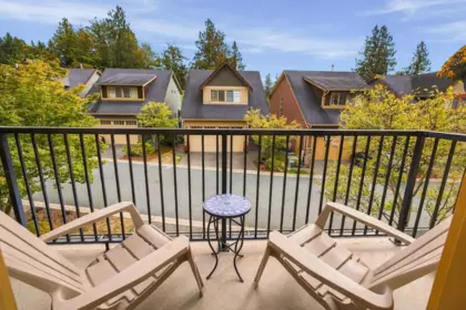 Breakfast Nook Photo of 38 36169 Lower Sumas Mountain Road, Abbotsford, BC