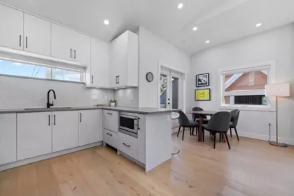 Breakfast Nook Photo of 1313 E 20th Avenue, Vancouver, BC