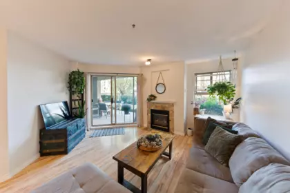 Living Room Photo of 206 215 Twelfth Street, New Westminster, BC