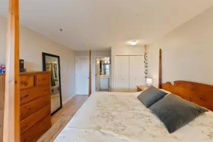 Office / Den Photo of 206 215 Twelfth Street, New Westminster, BC