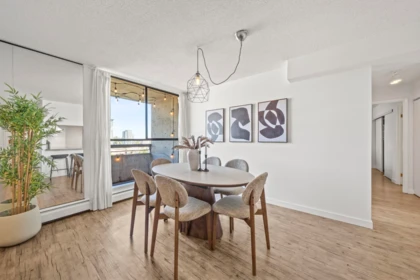 Kitchen Island Photo of 1504 3771 Bartlett Court, Burnaby, BC