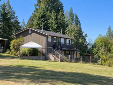 Living Room Photo of 31081 Silverhill Road, Mission, BC