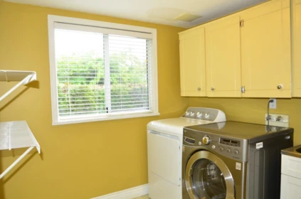 Mudroom Photo of 14645 18 Avenue, Surrey, BC