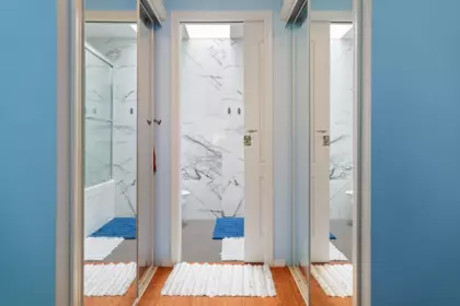Primary Bathroom Photo of 1 2081 Winfield Drive, Abbotsford, BC