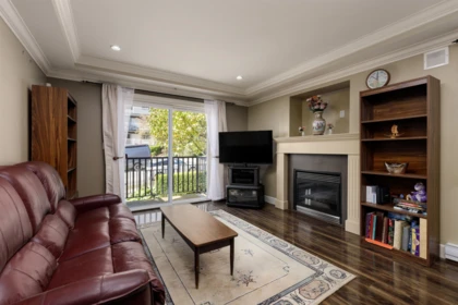 Family Room Photo of 1 388 Ellesmere Avenue, Burnaby, BC
