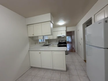 Kitchen Photo of 77 W 62nd Avenue, Vancouver, BC