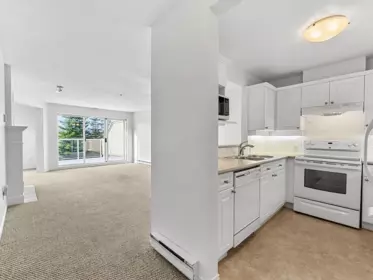 Kitchen Photo of 302 20448 Park Avenue, Langley, BC