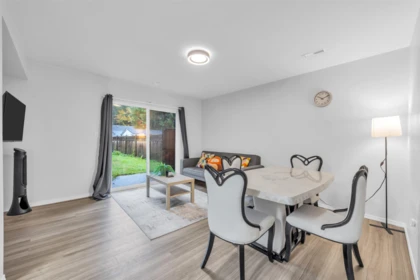 Basement Recreation Room Photo of 3638 Maginnis Avenue, North Vancouver, BC