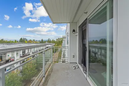 624 13963 105a Street, Surrey, BC, Surrey — Apartment/Condo for sale