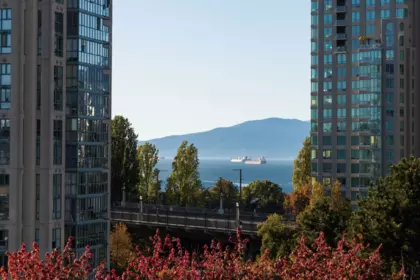 Office / Den Photo of 801 1455 Howe Street, Vancouver, BC