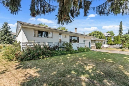 9481 Woodbine Street, Chilliwack, BC, Chilliwack — Single Family Residence for sale