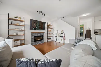 6 4132 Halifax Street, Burnaby, BC, Burnaby — Townhouse for sale