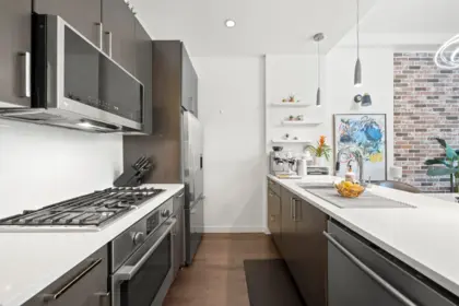 70 W 1st Avenue, Vancouver, BC, Vancouver — Townhouse for sale