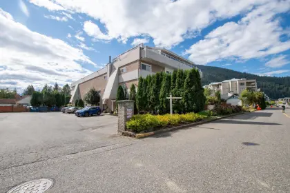 4 450 Esplanade Avenue, Harrison Hot Springs, BC, Harrison hot springs — Apartment/Condo for sale