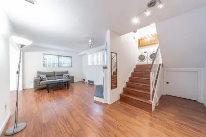 6 8551 Cook Road, Richmond, BC, Richmond — Townhouse for sale