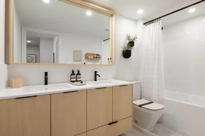 202 2045 Heritage Park Lane, North Vancouver, BC, North vancouver — Townhouse for sale