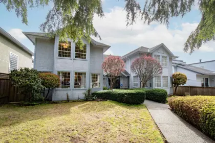 245 E 17th Street, North Vancouver, BC, North vancouver — Townhouse for sale