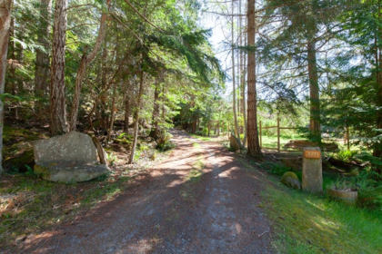 370 Maple Drive, Mayne Island, BC, Mayne Island — Single Family Residence for sale