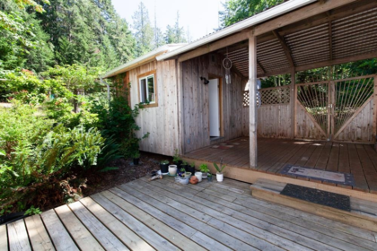 Front Yard Photo of 370 Maple Drive, Mayne Island, BC