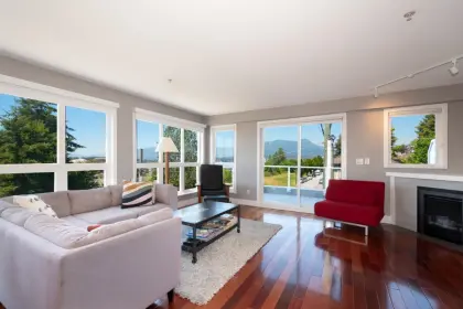 310 3423 E Hastings Street, Vancouver, BC, Vancouver — Townhouse for sale