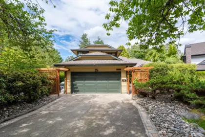 16209 Southglen Place, Surrey, BC, Surrey — Single Family Residence for sale