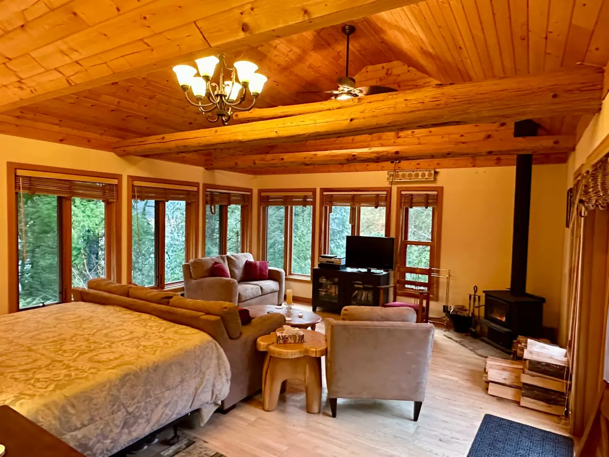 Guest Bathroom Photo of SUB 12 SEC 8 Harrison River, Harrison Hot Springs, BC