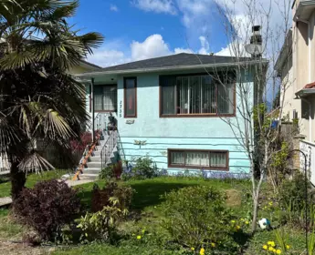 1735 E 35th Avenue, Vancouver, BC, Vancouver — Single Family Residence for sale