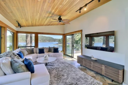 Basement Recreation Room Photo of 7909 Bedwell Drive, Pender Island, BC