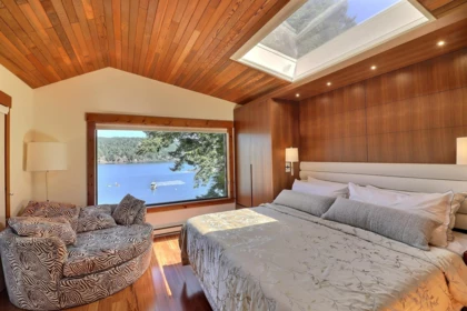Hallway Photo of 7909 Bedwell Drive, Pender Island, BC