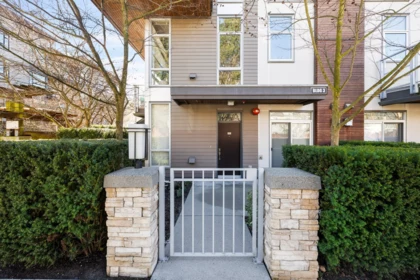 121 735 W 15th Street, North Vancouver, BC, Norgate — 2 bed apartment/condo for sale