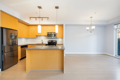 Primary Bedroom Photo of 121 735 W 15th Street, North Vancouver, BC