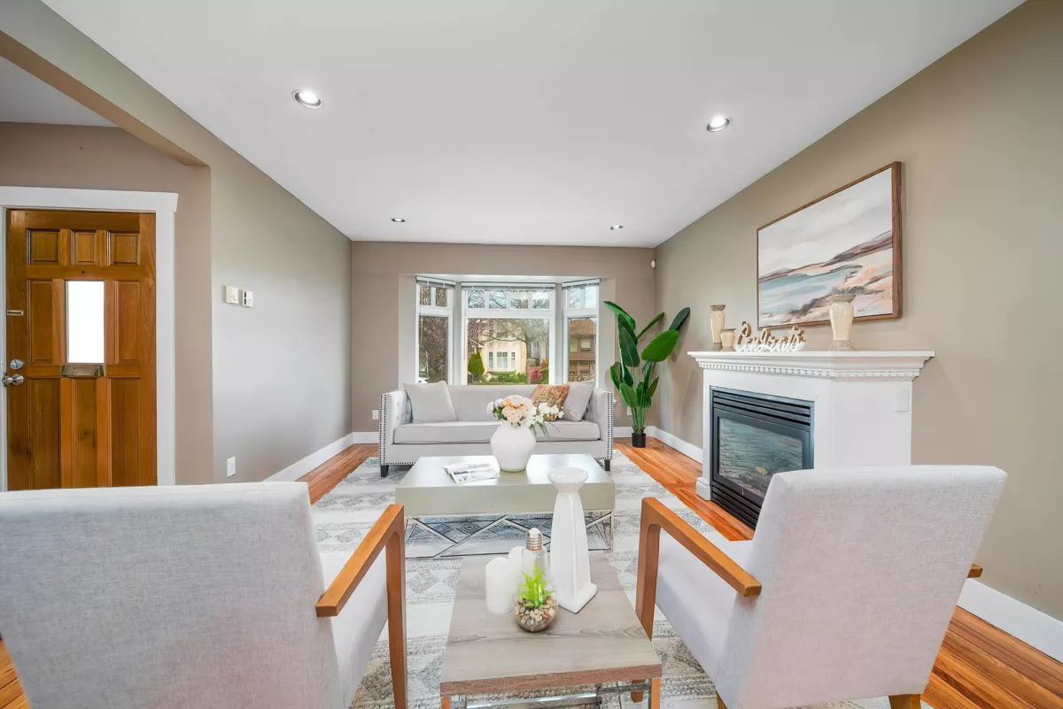 Kitchen Photo of 2862 W 22nd Avenue, Vancouver, BC