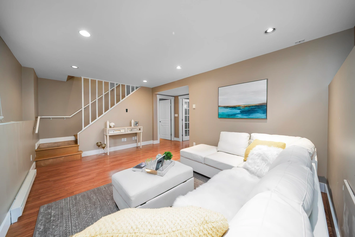 Laundry Room Photo of 2862 W 22nd Avenue, Vancouver, BC