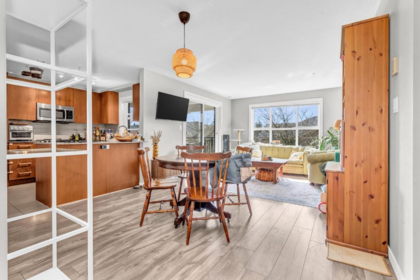 210 5775 Irmin Street, Burnaby, BC, Burnaby — Apartment/Condo for sale