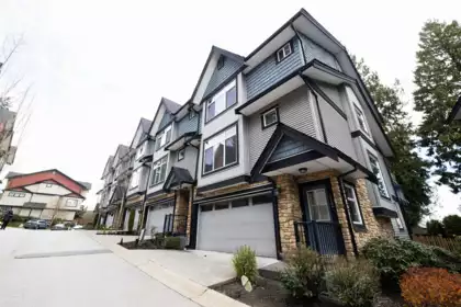 112 6299 144 Street, Surrey, BC, Surrey — Townhouse for sale
