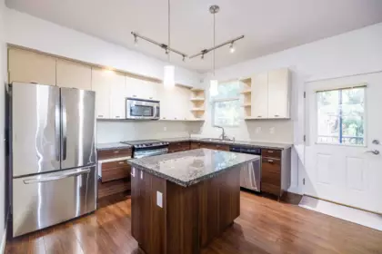 112 6299 144 Street, Surrey, BC, Surrey — Townhouse for sale