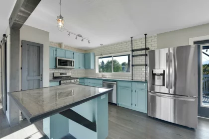 Swimming Pool Photo of 10113 Manor Drive, Chilliwack, BC