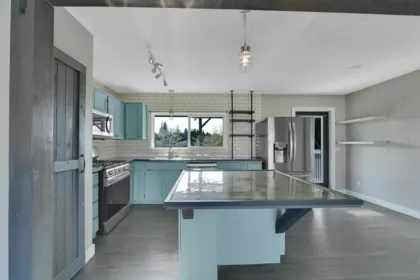 Garage Interior Photo of 10113 Manor Drive, Chilliwack, BC