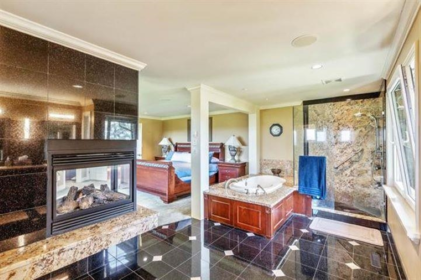 Entry Foyer Photo of 2750 52 Street, Delta, BC