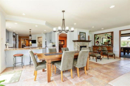 Basement Recreation Room Photo of 2750 52 Street, Delta, BC