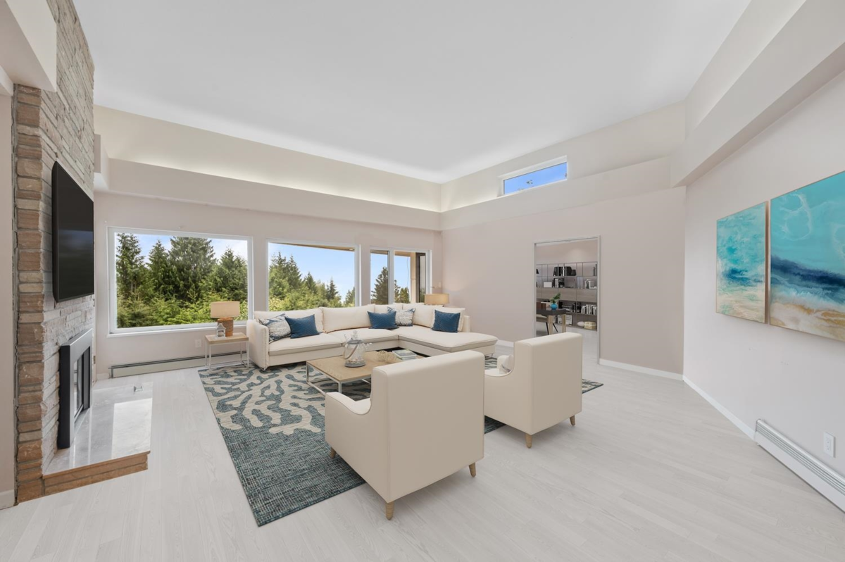 Primary Bedroom Photo of 1151 Millstream Road, West Vancouver, BC