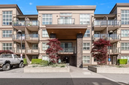 202 30525 Cardinal Avenue, Abbotsford, BC, Abbotsford — Apartment/Condo for sale